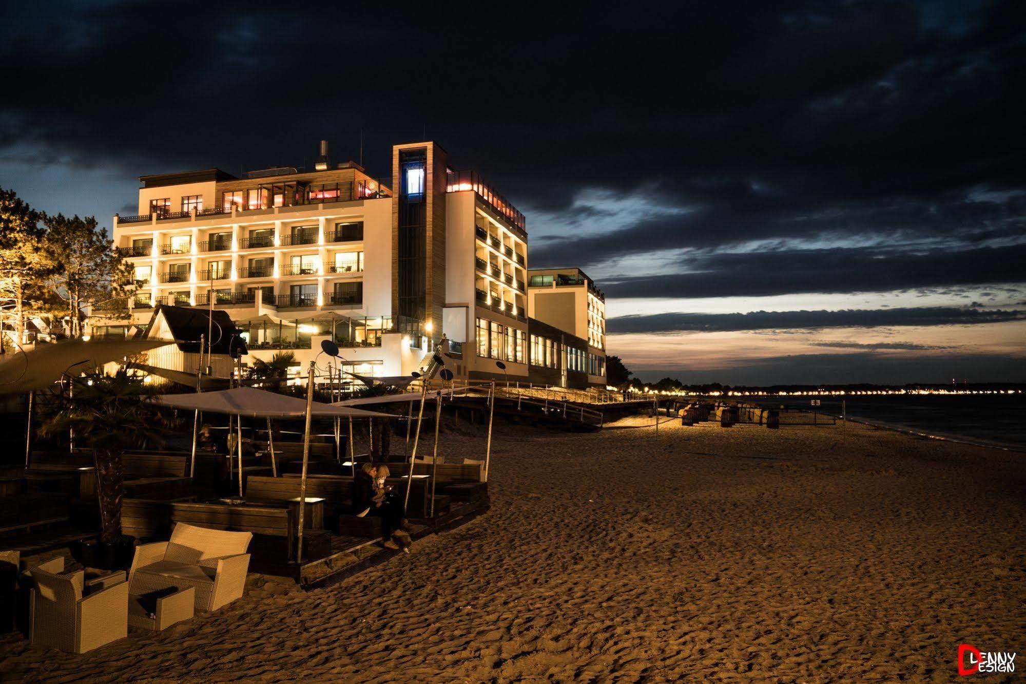 Hotel Bayside Scharbeutz Exterior foto